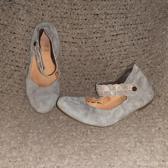 Childrenchic Mary Jane Flats with Hook and Loop Straps  THINK! Gray Suede/Copper & Silver Hook/Loop Fastening-Ballet Mary Janes-Sz 41-EX